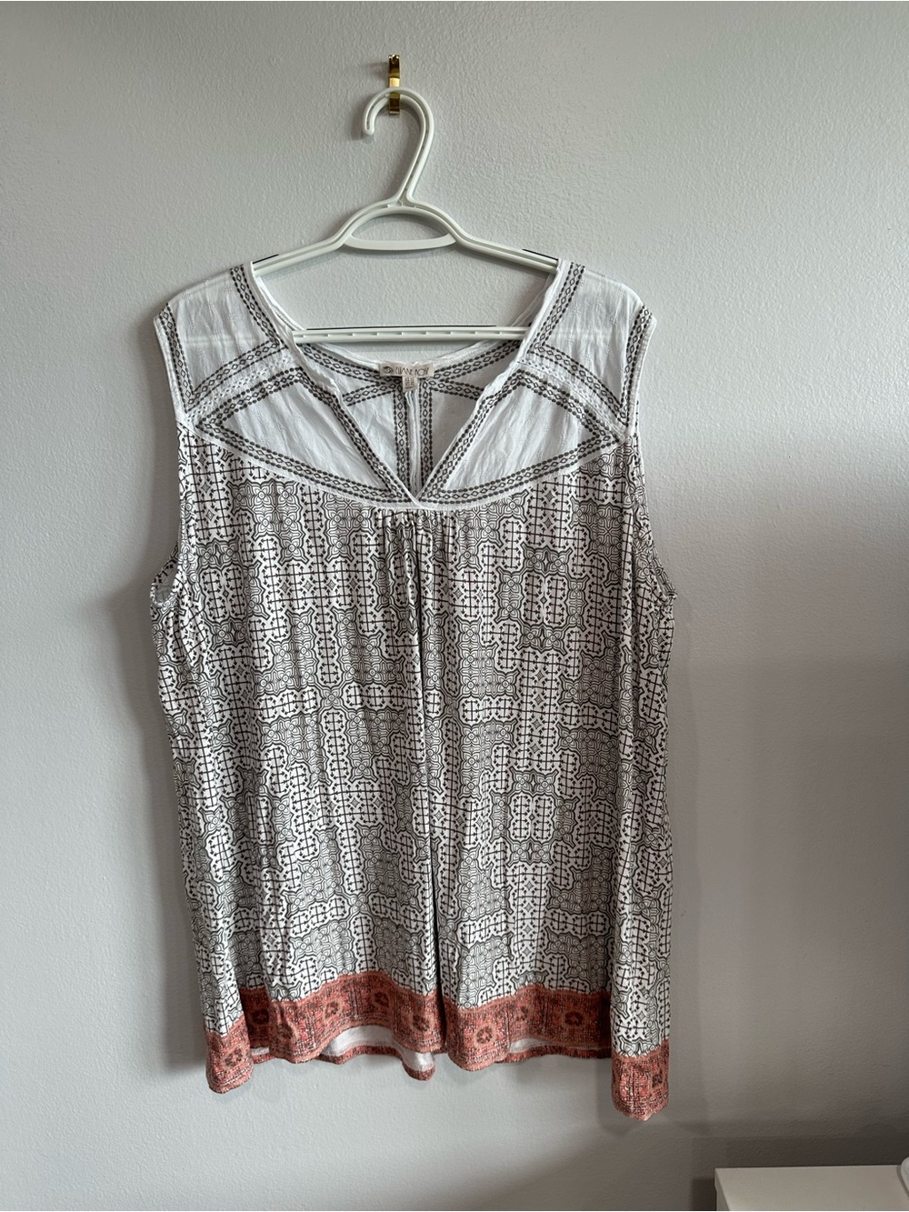 Eliane Rose Sleeveless Boho Mixed Print Top Women’s 3X White Coral Plus Size